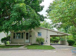 734 E Front St, Defiance, OH 43512