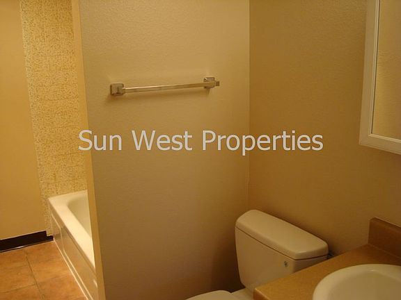 5th image of 139 Westland Park Dr APT 6