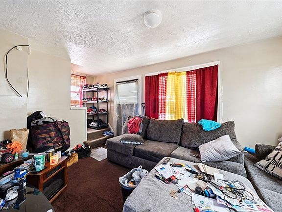 5th image of 10609 Avon Ave