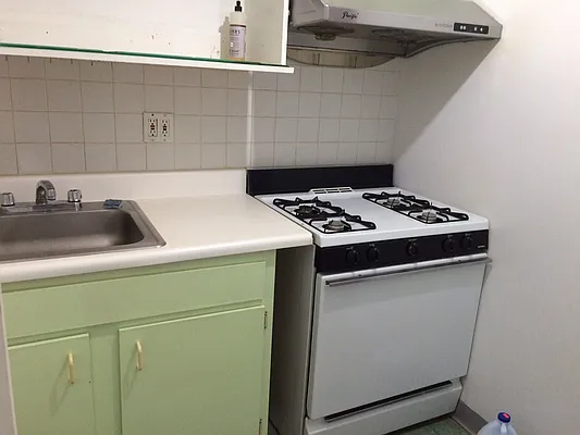 Rented by Century 21 New Golden Age Realty | media 13