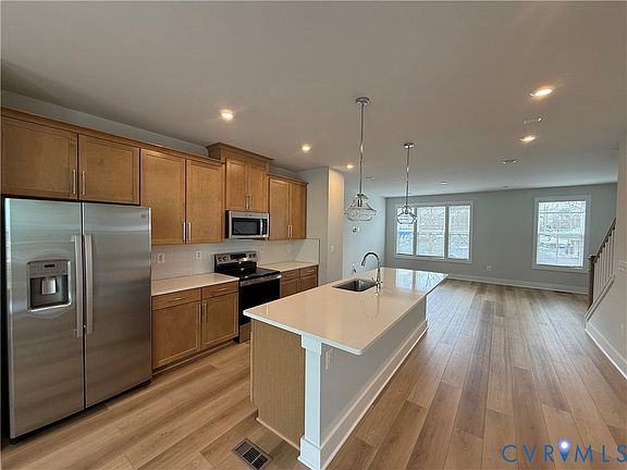 4th image of 10137 Blue Wing Lane Gln