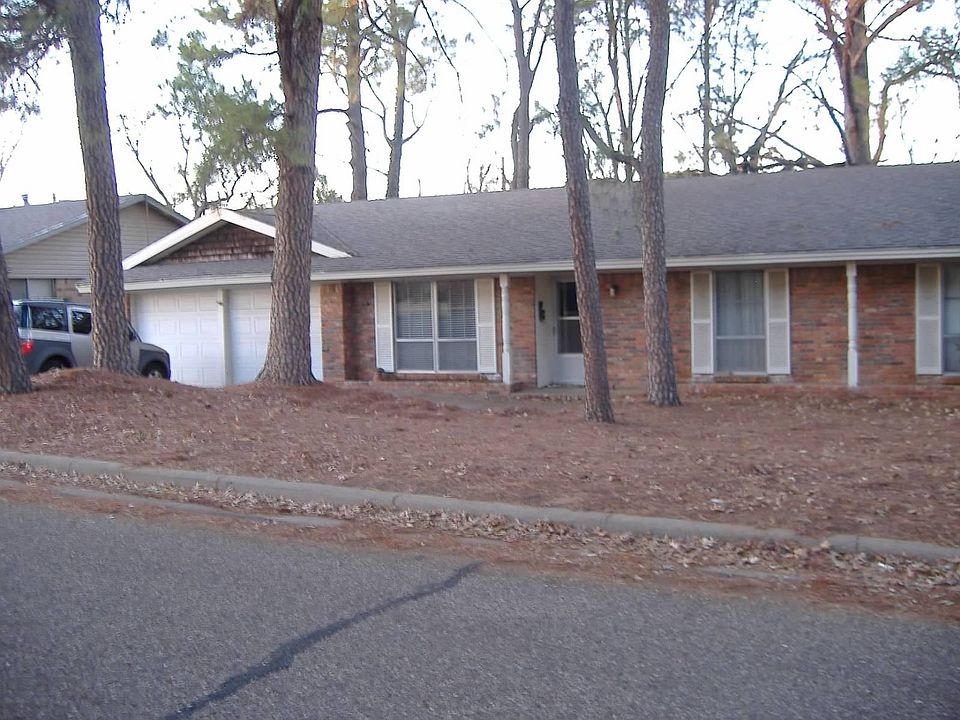 1st image of 1713 Brooks Dr