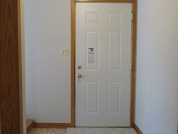 5th image of 810 Sunset Dr APT 1