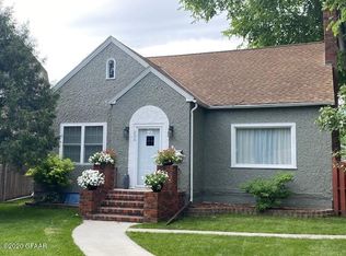 206 Conklin Ave, Grand Forks, ND 58203