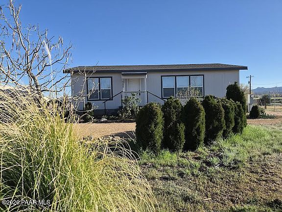 2nd image of 1585 W Ranch House Rd