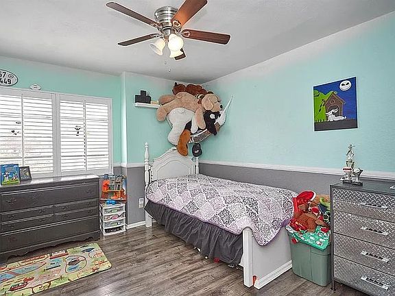 4th image of 13442 Cuyamaca Rd