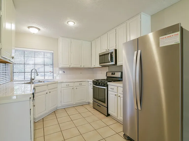 22514 Dabney Manor Ln — Photo 6
