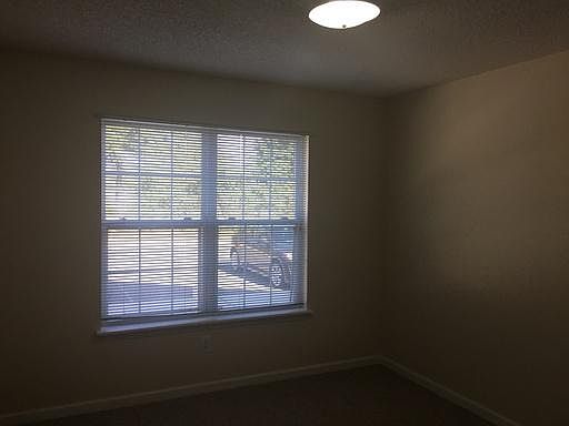 4th image of 3921 Merestone Dr
