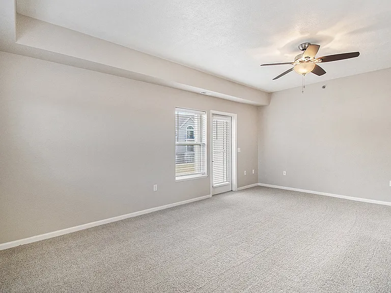 Lynbrook Apartments and Townhomes — Photo 76