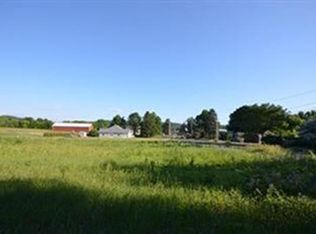 8 Lawrence Plain Rd, Hadley, MA 01035