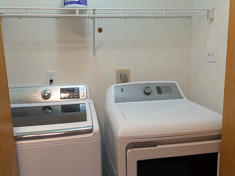 2241 Grand Ave #10 — Photo 16