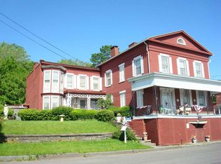 13 1st St, Coeymans, NY 12045