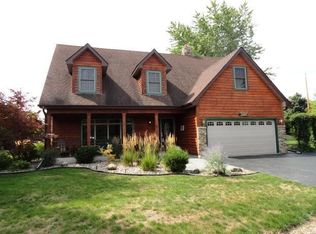 10719 35th Ave, Pleasant Prairie, WI 53158