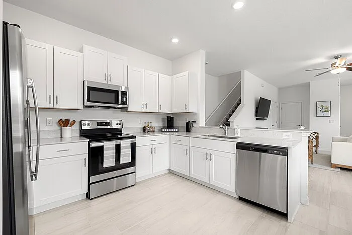 5089 Capri Harbor Dr — Photo 7