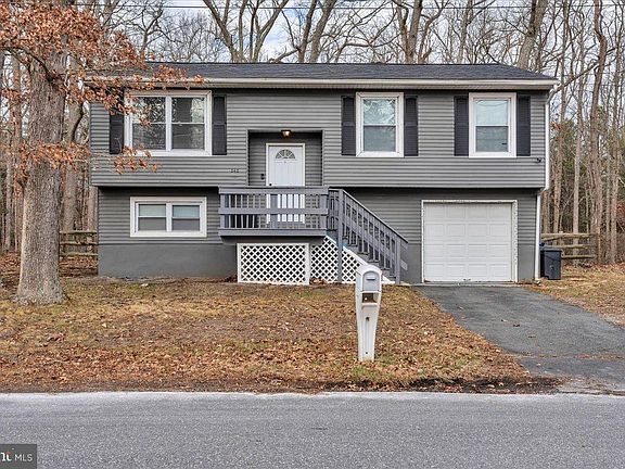 2nd image of 542 Pemberton Blvd