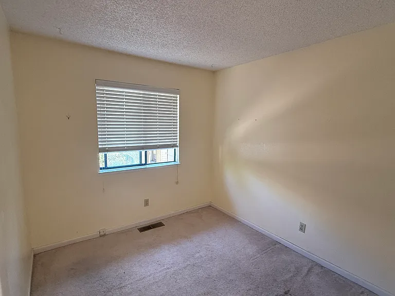 26572 Sunvale Ct — Photo 4
