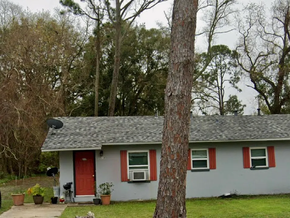 2117 Eliasberg St