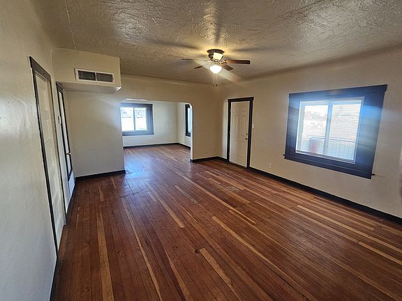 3rd image of 9379 San Lorenzo Ave