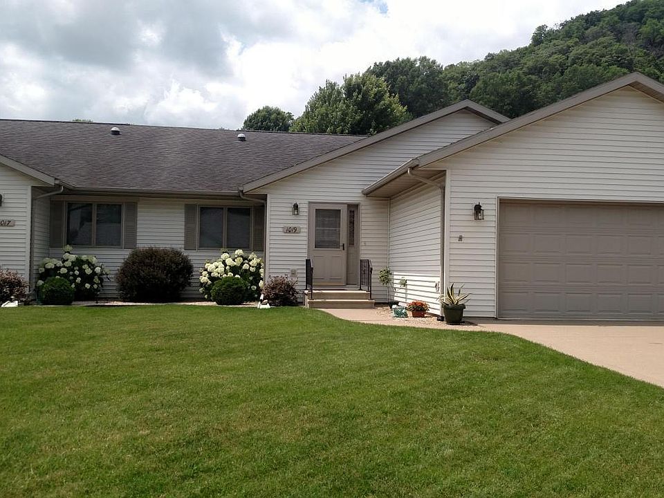 1st image of 1019 Jonathan Ln