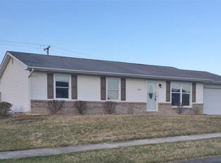 1507 Knoll Crest Dr, Kendallville, IN