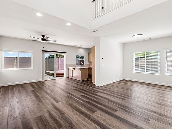 4th image of 18177 Stonegate Ct