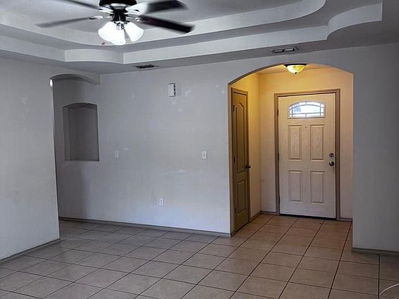 2nd image of 3144 Westwind Dr