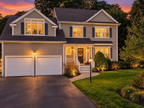19 Brookmeadow Ln, South Grafton, MA 01560