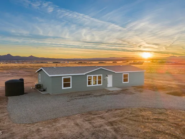 3311 W Cherry Blossom Ln, Paulden, AZ 86334