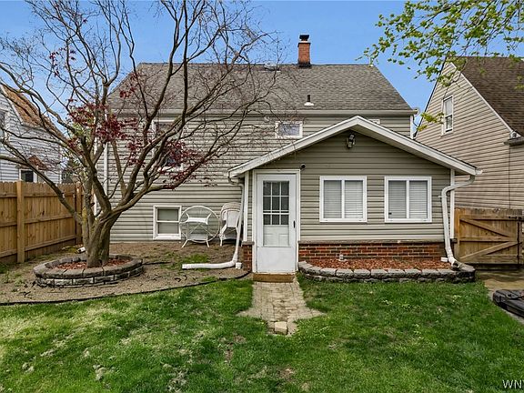 4th image of 1127 Cleveland Dr