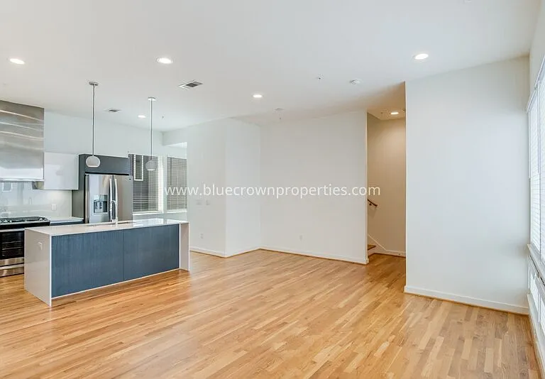 1515 S Akard St #402 — Photo 6