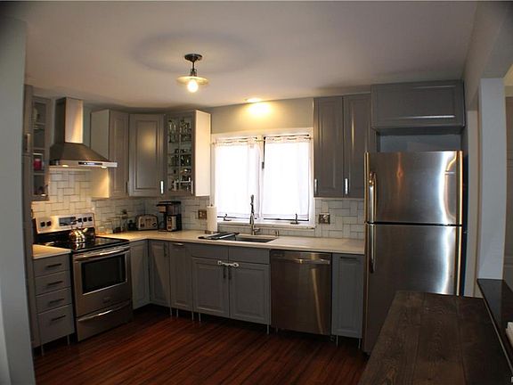2nd image of 2061 Fairfield Ave