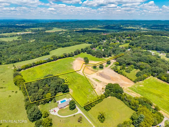 3 Saratoga Dr, Maryville, TN 37804