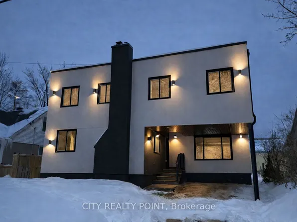 131 Camelia Ave, Ottawa, ON