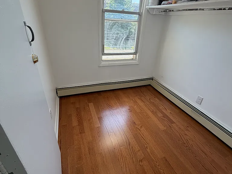 87 Corbin Ave #2 — Photo 4