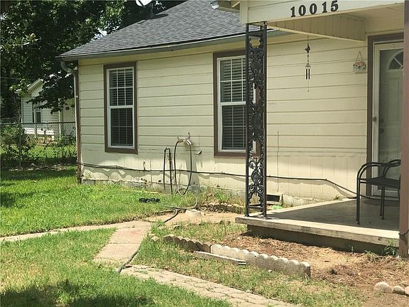 4th image of 10015 Oakwood Dr