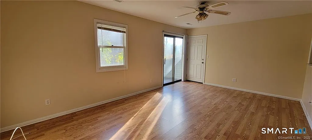 375 Glendale Ave — Photo 3