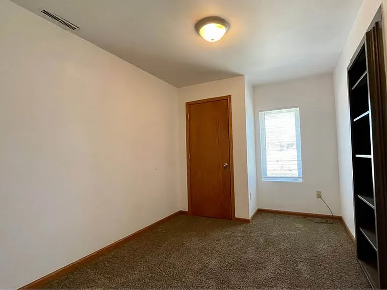 1803 Franklin St — Photo 5