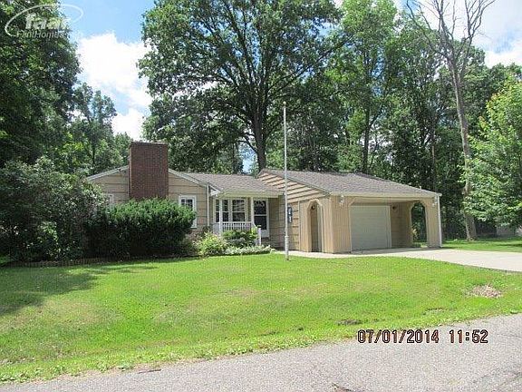 2nd image of 2299 Melody Ln