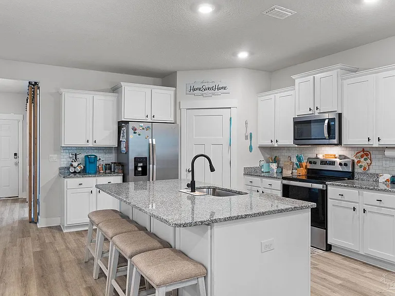 6060 Rutherford Loop — Photo 7