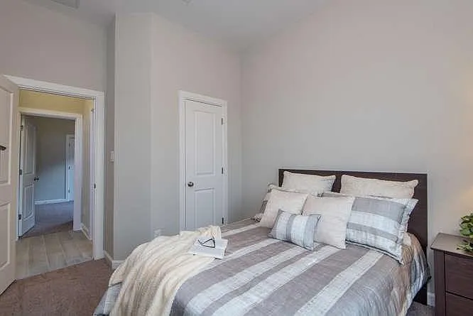 109 Saddle Dr — Photo 8