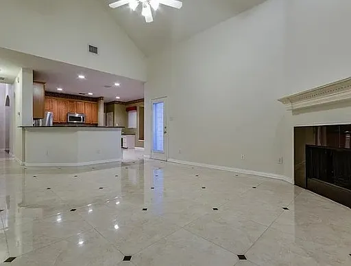 9033 Portage Ln — Photo 8
