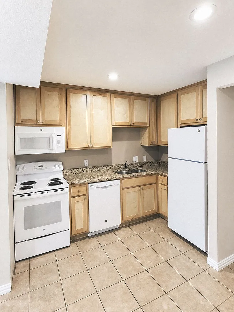 2016 Paisley Dr Unit E, Arlington, TX 76015 — Photo 4