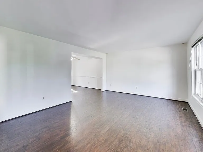 8071 Clark Station Rd — Photo 3