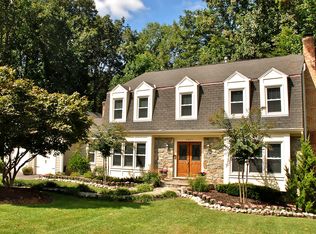 7009 Rainswood Ct, Bethesda, MD 20817