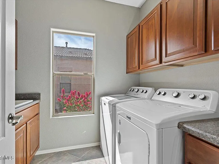 44189 W Pioneer Rd — Photo 20