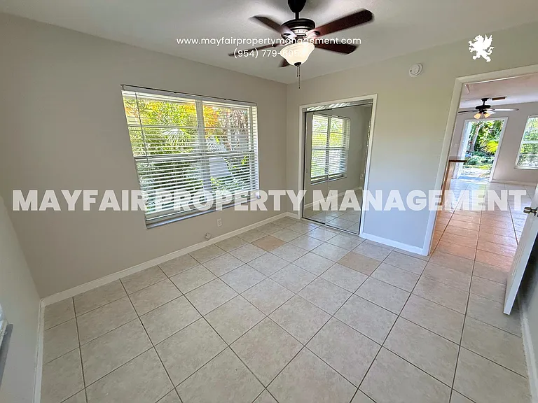 627 NE 10th Ave #6 — Photo 8