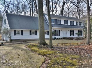 610 Pawnee Ln, Franklin Lakes, NJ 07417