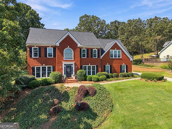 2nd image of 1255 Wincrest Ct NW