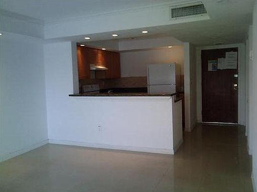 2nd image of 486 NW 165th St APT B606