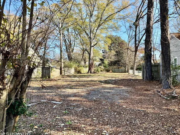 3930 Royal St, Jackson, MS 39206